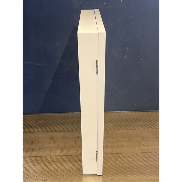 Shadow Box Frame 14x11 White Sturdy Memory Display Case - Picture 4 of 7